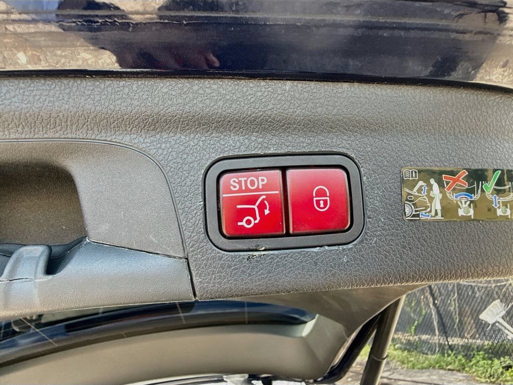 Used 2022 Mercedes-Benz GLE 350 image 31