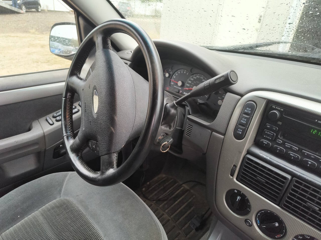Used 2003 Ford Explorer XLT AWD/4WD image 32