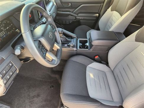 Used 2025 Toyota 4Runner TRD Off-Road image 9