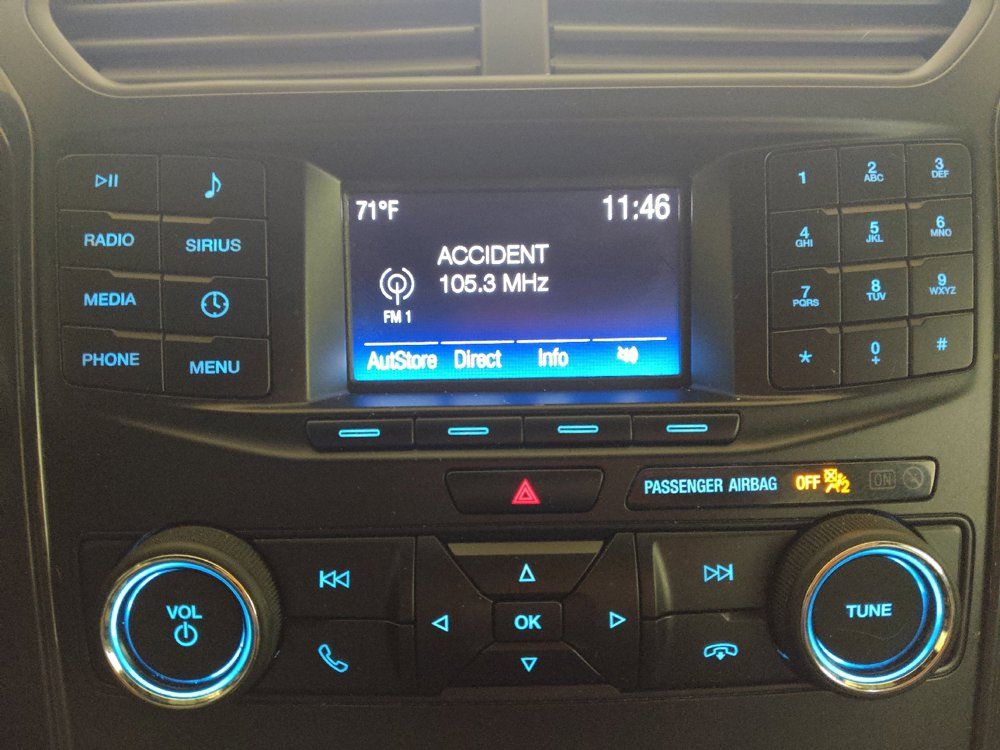 Used 2018 Ford Explorer XLT FWD image 25