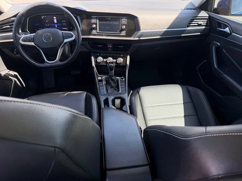 Used 2022 Volkswagen Jetta SE FWD image 20