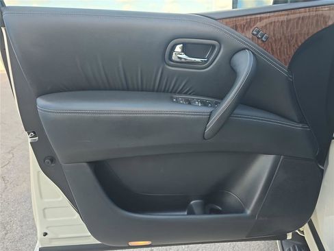 Used 2019 Nissan Armada Platinum w/ Captain's Chairs Package AWD/4WD image 17