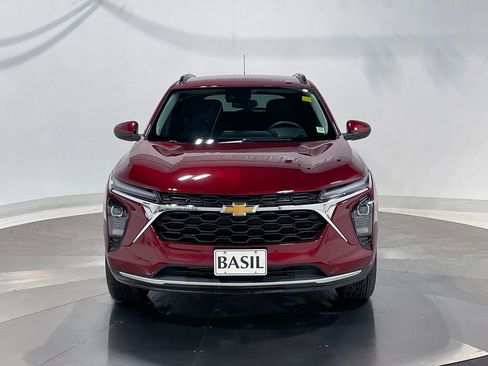 Used 2024 Chevrolet Trax LT image 9