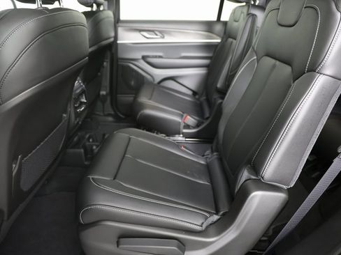 Used 2025 Jeep Grand Cherokee L Limited w/ Black Appearance Package image 12