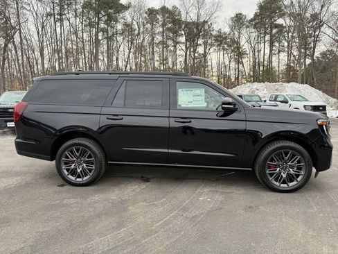 New 2025 Ford Expedition Max Platinum w/ Stealth Performance Package image 6
