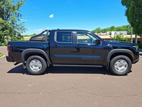 Used 2024 Nissan Frontier SV w/ Hardbody Edition AWD/4WD image 7