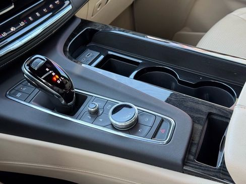 Certified 2023 Cadillac Escalade Premium Luxury w/ Performance Package image 33