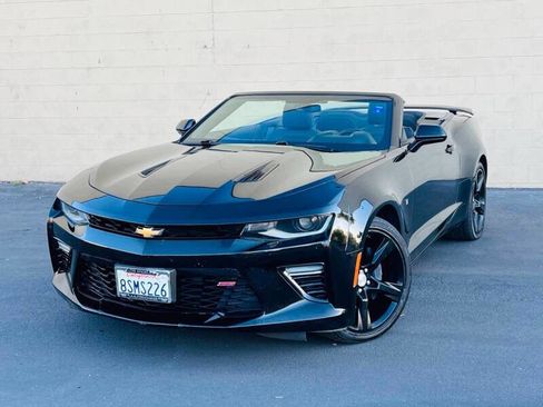 Used 2017 Chevrolet Camaro SS image 4