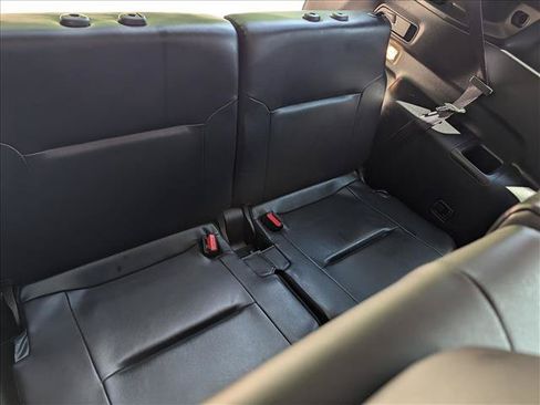 Used 2024 Mitsubishi Outlander SE FWD image 16