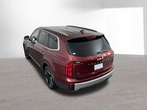 Certified 2023 Kia Telluride S w/ S Sunroof Package image 41