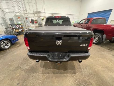 Used 2015 RAM 1500 ST AWD/4WD image 3