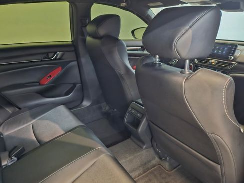 Used 2022 Honda Accord Sport image 11