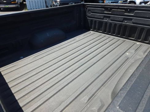 Used 2018 Toyota Tundra SR5 AWD/4WD image 16