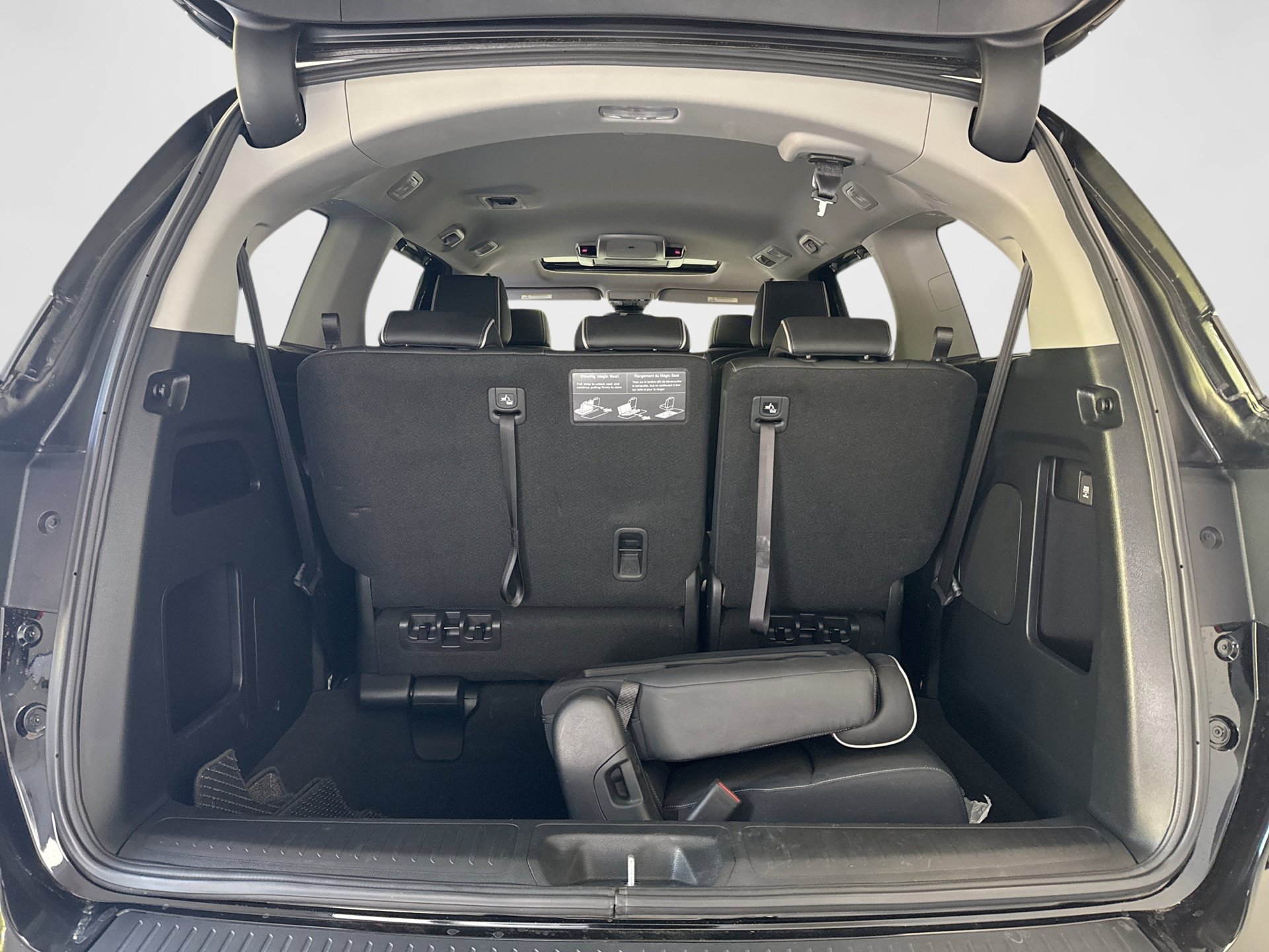 Used 2024 Honda Odyssey Elite image 20