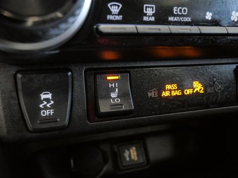 Certified 2024 Toyota RAV4 XLE w/ Convenience Package image 32