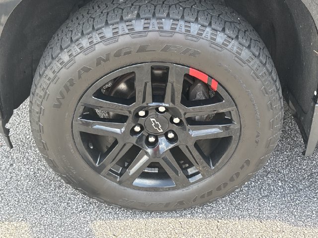 Used 2021 Chevrolet Silverado 1500 RST w/ Redline Edition AWD/4WD image 28