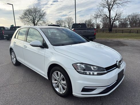 Used 2020 Volkswagen Golf 4-Door image 3