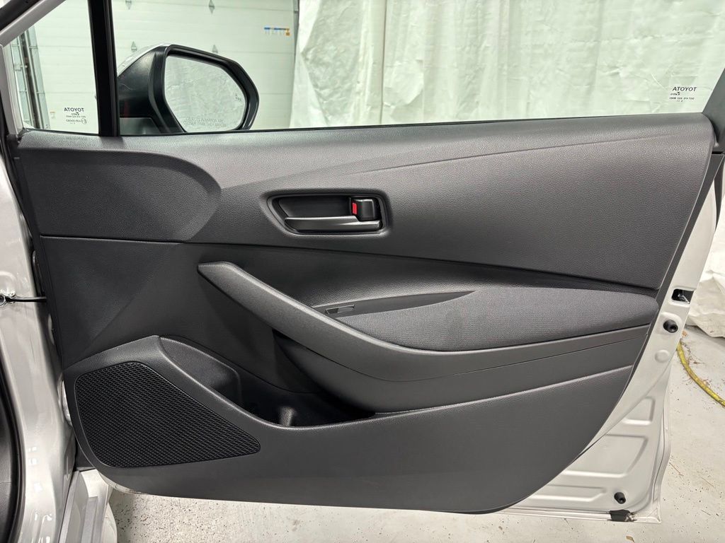 Used 2026 Toyota Corolla LE FWD image 55
