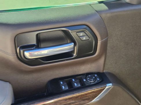 Certified 2022 GMC Sierra 1500 SLE image 12