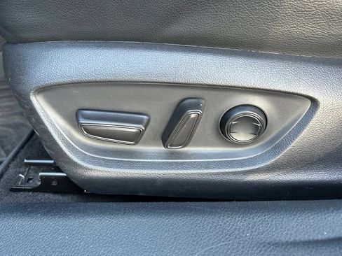 Used 2021 Toyota Camry SE FWD image 17