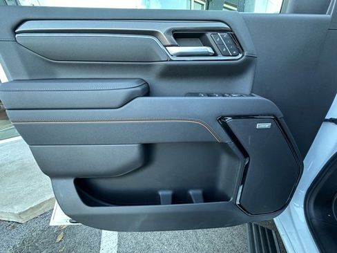 New 2026 GMC Sierra 2500 AT4 w/ AT4 Premium Plus Package image 14