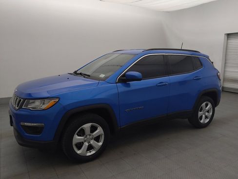 Used 2021 Jeep Compass Latitude AWD/4WD image 2