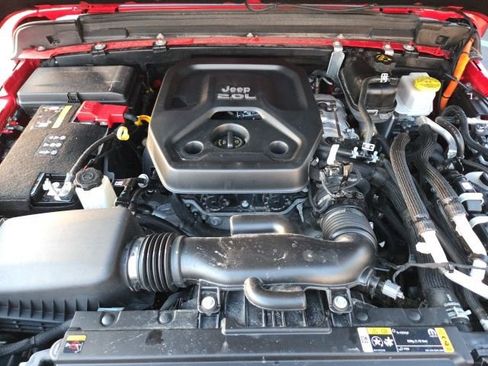 Used 2023 Jeep Wrangler Unlimited Sahara w/ Cold Weather Group image 27