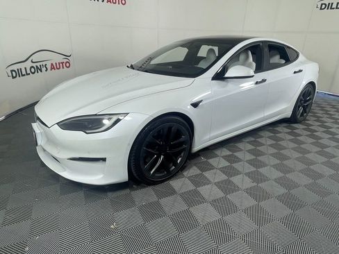 Used 2023 Tesla Model S Standard Range image 5