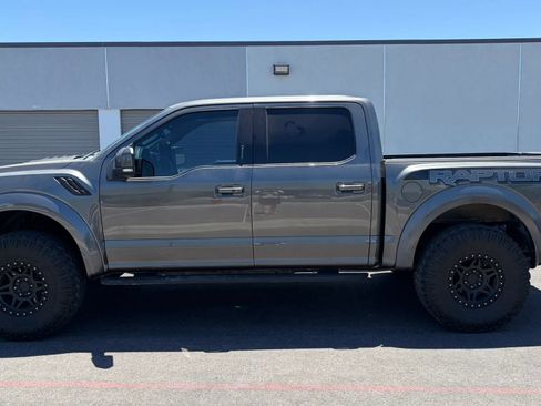 Used 2017 Ford F150 Raptor w/ Equipment Group 802A Luxury AWD/4WD image 2