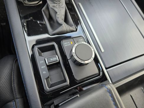 Used 2023 Toyota Tundra Platinum image 32