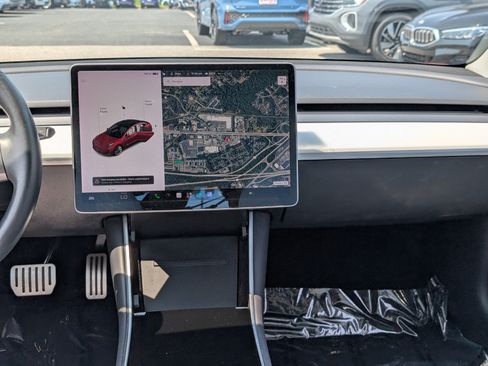 Used 2018 Tesla Model 3 Performance AWD/4WD image 17