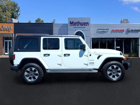 Used 2022 Jeep Wrangler Unlimited Sahara w/ Cold Weather Group AWD/4WD image 2