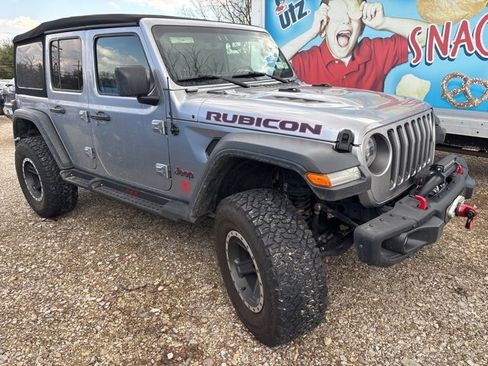Used 2018 Jeep Wrangler Unlimited Rubicon w/ Dual Top Group image 3