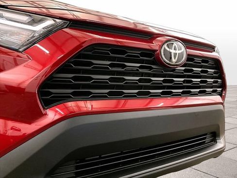 Used 2025 Toyota RAV4 XLE w/ Convenience Package AWD/4WD image 29