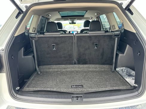 Certified 2024 Volkswagen Atlas SEL AWD/4WD image 32