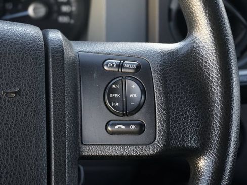 Used 2016 Ford F650 2WD Crew Cab Super Duty image 34