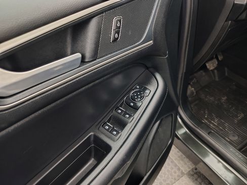 Used 2024 Ford Edge SEL w/ Convenience Package image 21