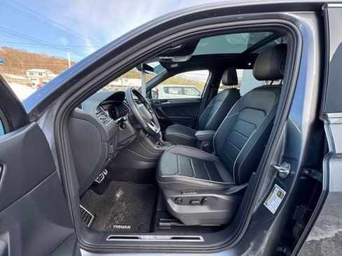 Used 2022 Volkswagen Tiguan SEL R-Line image 29