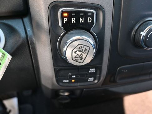 Used 2017 RAM 1500 Express w/ Express Value Package AWD/4WD image 39