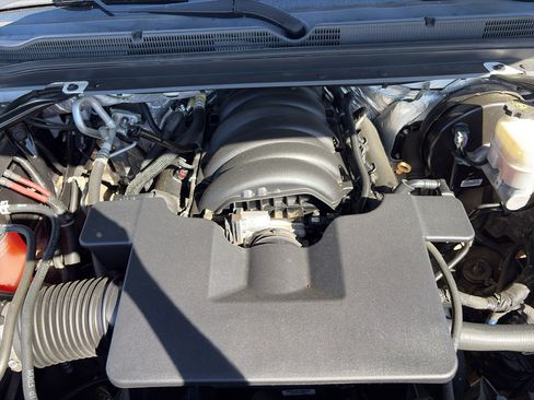 Used 2017 Chevrolet Tahoe LT RWD image 10