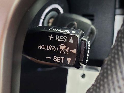 Used 2022 Toyota Tacoma SR5 w/ Trail Edition image 16