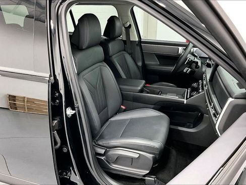 Used 2025 Hyundai Santa Fe XRT image 10