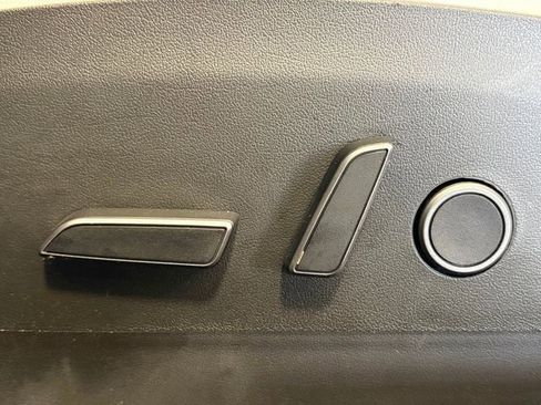 Used 2023 Tesla Model 3 Standard Range image 20