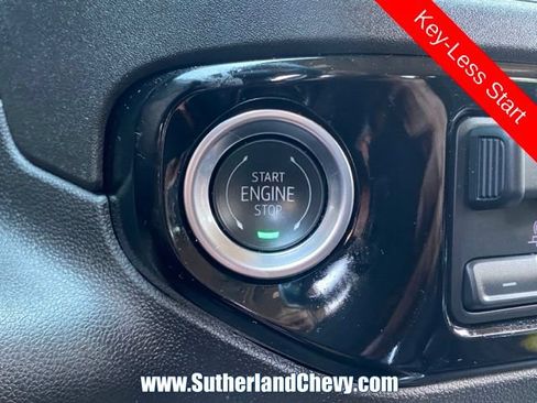Used 2025 Chevrolet Silverado 1500 LT w/ Z71 Off-Road Package AWD/4WD image 39