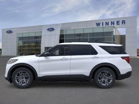 New 2026 Ford Explorer Active image 3
