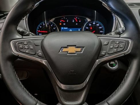 Used 2023 Chevrolet Equinox LT w/ Driver Convenience Package AWD/4WD image 10