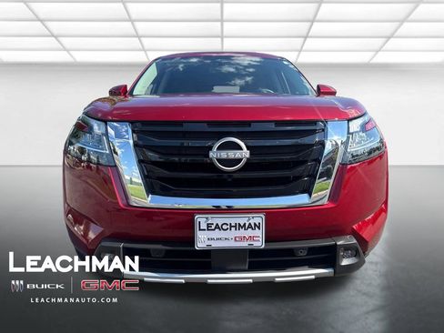 Used 2023 Nissan Pathfinder Platinum w/ Lighting Package (N93) AWD/4WD image 10