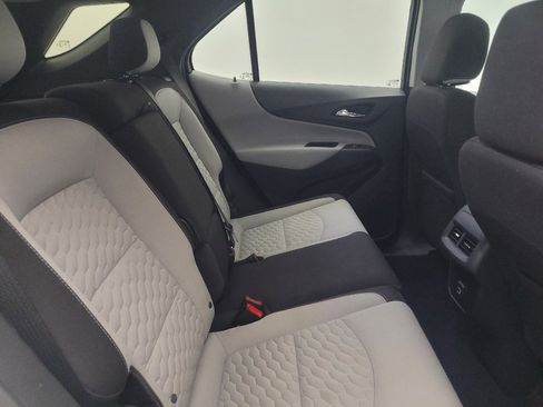 Used 2021 Chevrolet Equinox LS w/ LPO, Cargo Package FWD image 19