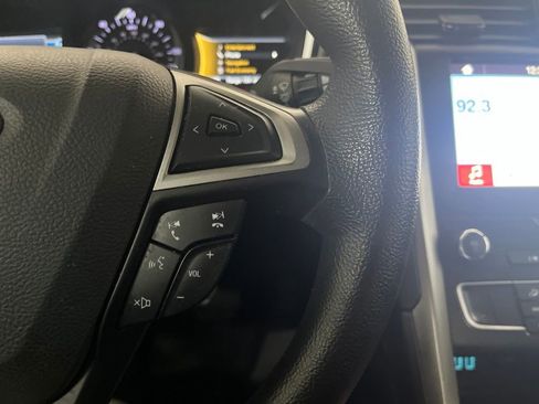 Used 2019 Ford Fusion SE FWD image 60