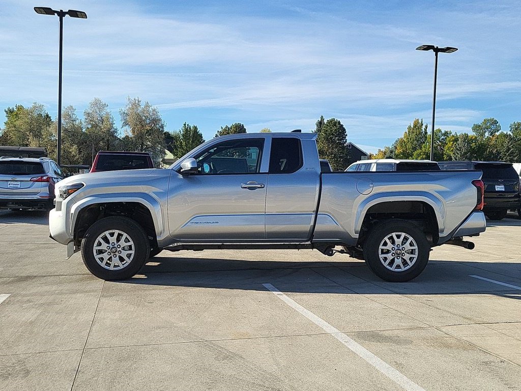 Used 2026 Toyota Tacoma SR5 w/ SR5 Upgrade Package AWD/4WD image 5